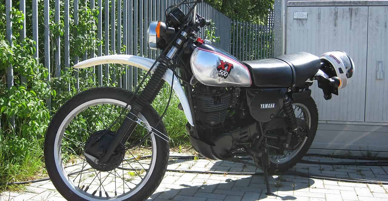 Quel permis faut-il pour une Honda CB 125 ou une Yamaha XT 500