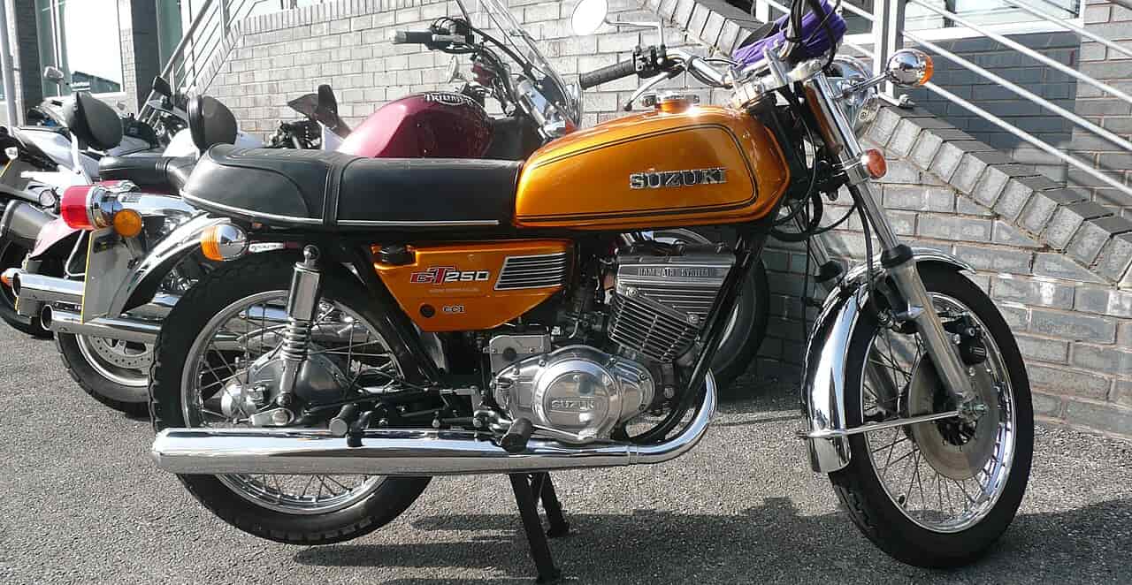 suzuki gt 250